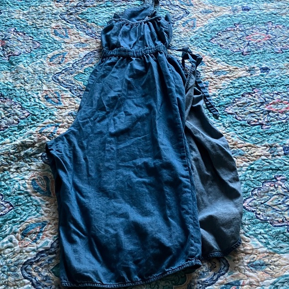 Newly added🌟 Derek Heart Light Blue Denim jumper - Picture 8 of 9